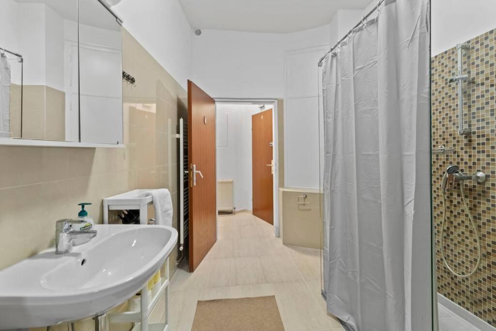 Modern Apartment Close To Center - 2Br Vienna Esterno foto